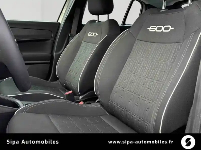 Fiat 600 1.2 hybrid 100ch dct6 — photo 12