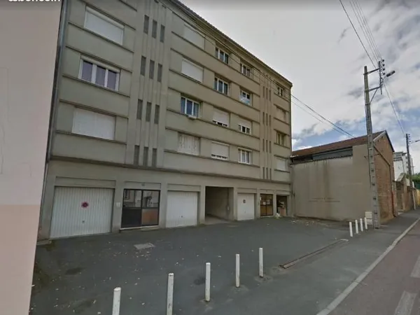 Garage / box 11 m² MACON