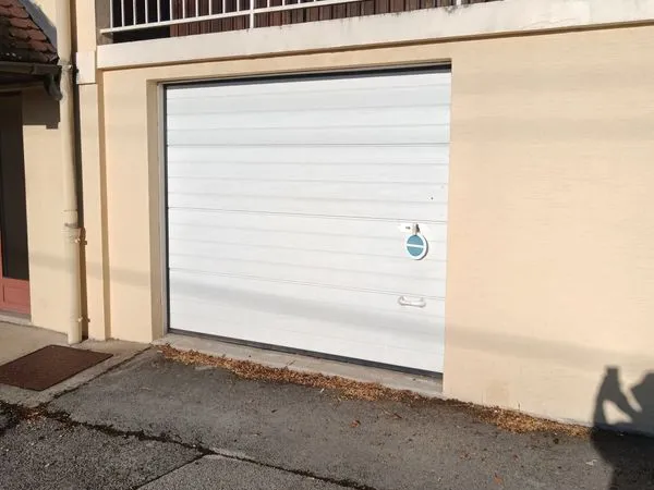 Garage à louer à Champagnole