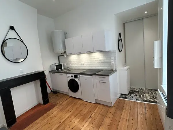 Studio lumineux de charme face à Lille Flandres