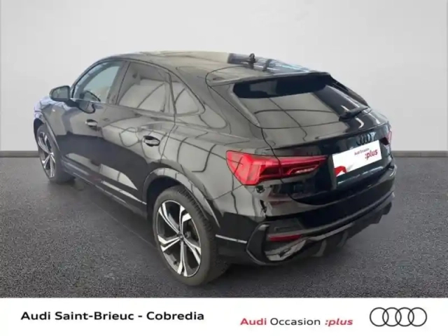 Audi Q3 sportback 35 tfsi 150ch s line s tronic 7 — photo 4