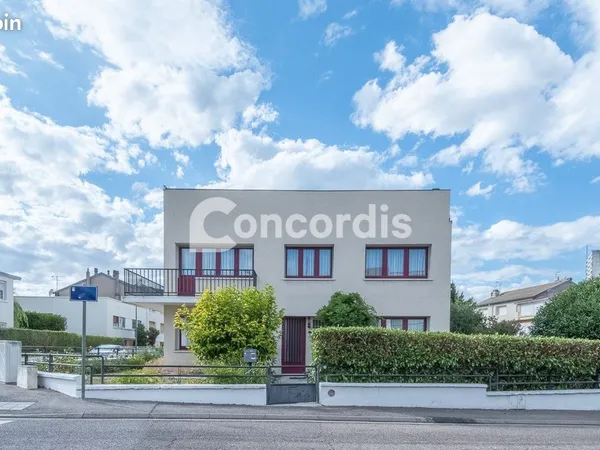 Maison 7 pièces 146 m²