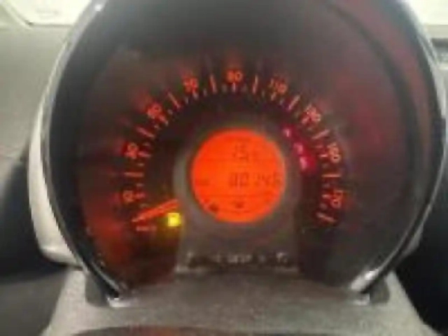 Citroën C1 vti 72 millenium 5p — photo 10