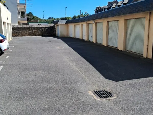 Stationnement Location Perros-Guirec   150€