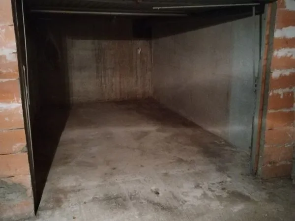Garage fermé en sous sol dans résidence sécurisée (Villeneuve sur Lot)