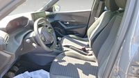 Peugeot 2008 1.2 PureTech 100ch S&S Active — photo 9