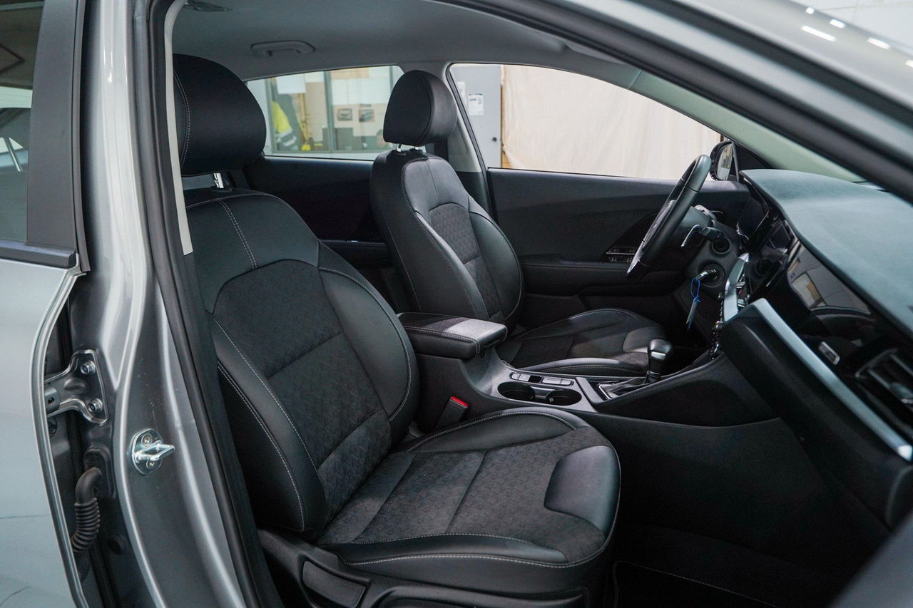 Kia Niro — photo 14