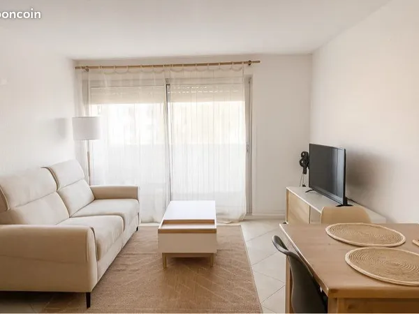 T2 31 m² - Pointe Vermeille - Vue étang - Piscine