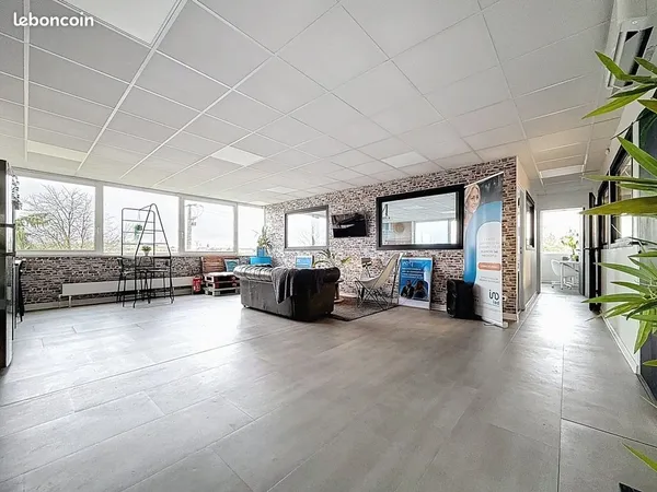 Plateau de bureaux de 130 m² à louer - Taissy (Reims Sud)