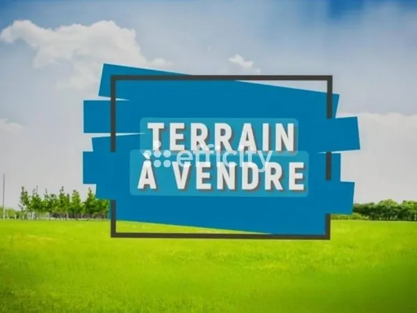 Terrain constructible 1543 m²
