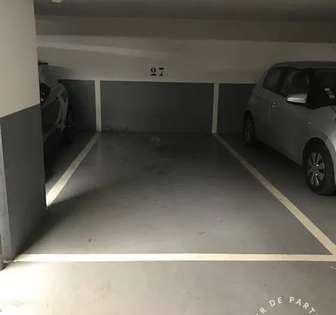Stationnement Location Paris   240€