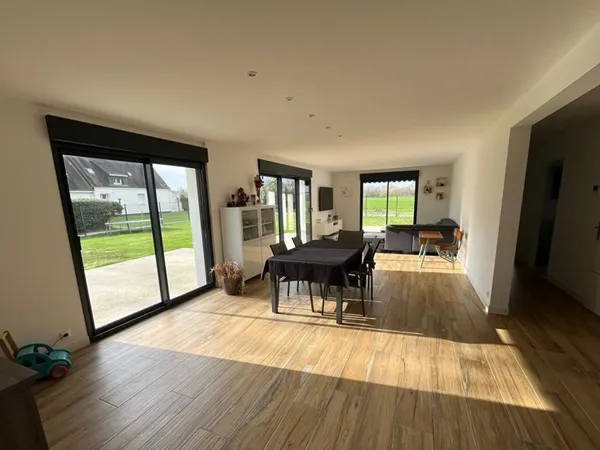 Maison contemporaine lumineuse à Mériadec
