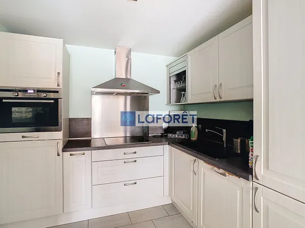 Maison 8 pièces 248 m²