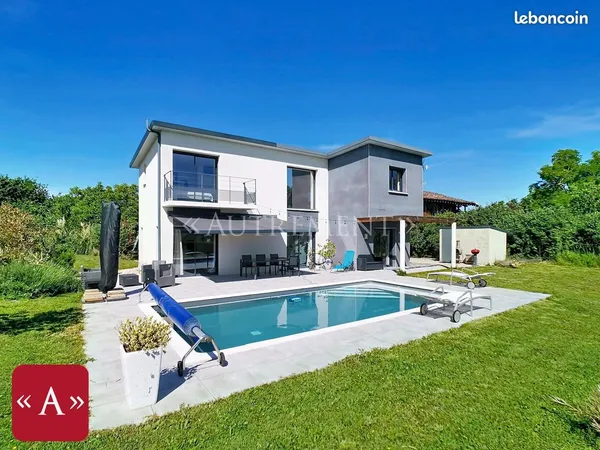 Villa 5 pièces 146 m²