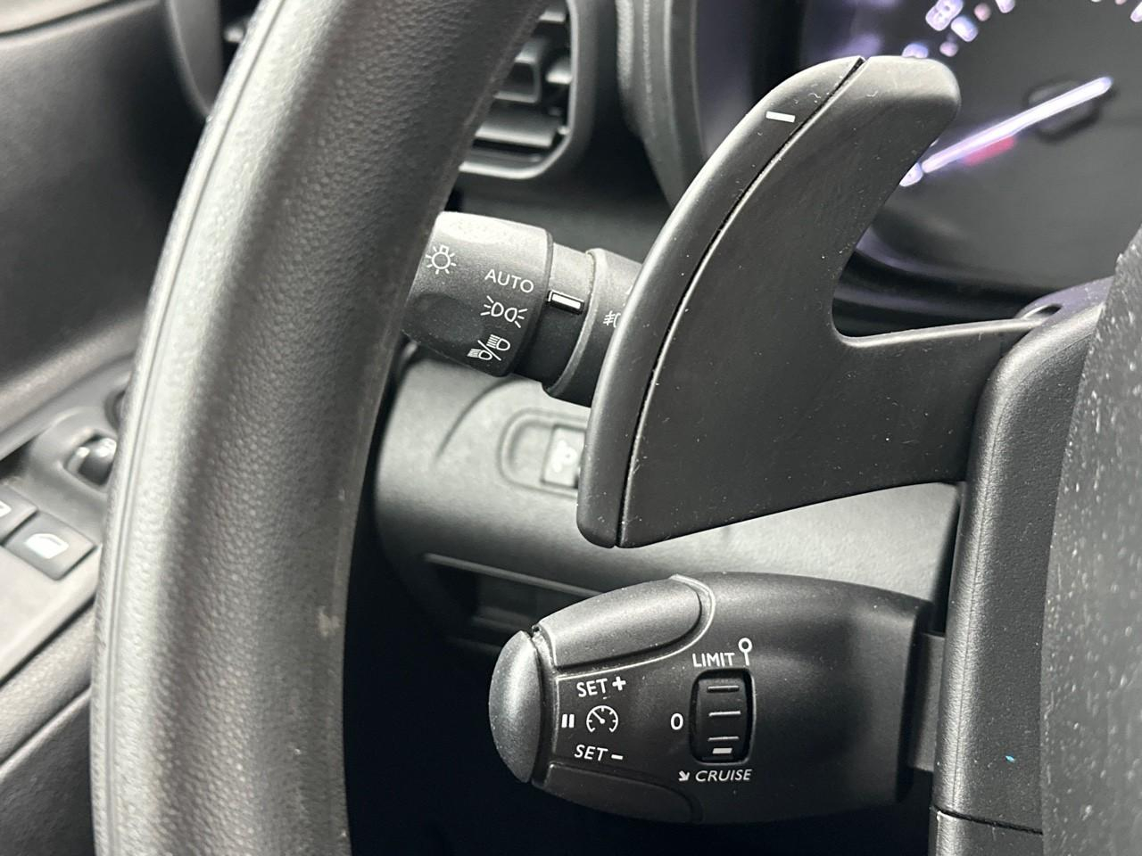 Citroën Berlingo van m 650 bluehdi 130 s&s eat8 driver — photo 17