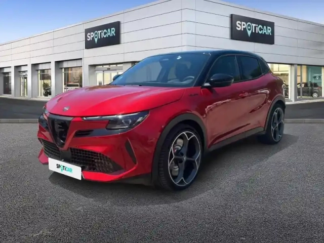 Alfa Romeo Junior elettrica 280ch 54kwh veloce