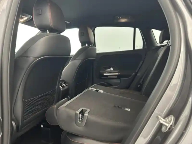 Mercedes Gla 200 7g-dct amg line 5p — photo 29