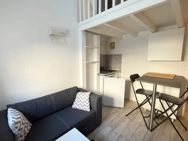 Studio 2 pièces 15 m²