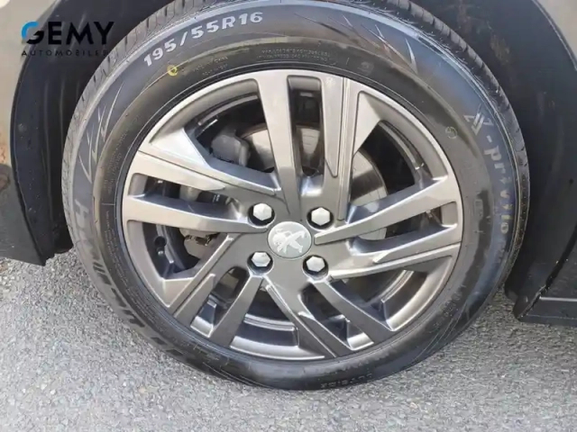 Peugeot 208 puretech 100 s&amp;s bvm6 — photo 11