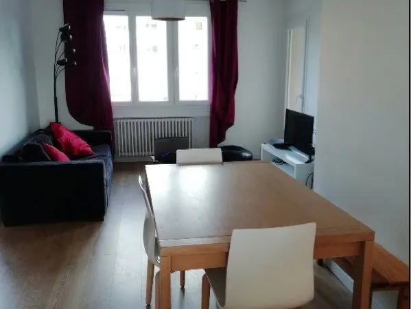 Colocation fille - 1 chambre dispo