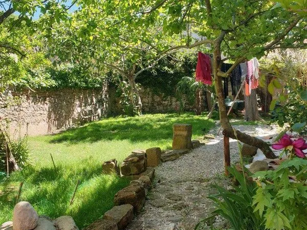 Une grande chambre meublée (co-location) à Alet-Les-Bains - À partir de mi-Août