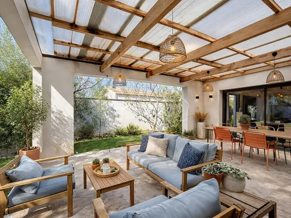 Maison contemporaine de plain-pied 130 m² Jardin & prestations premium Montfavet