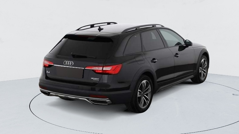 Audi A4 Allroad — photo 7