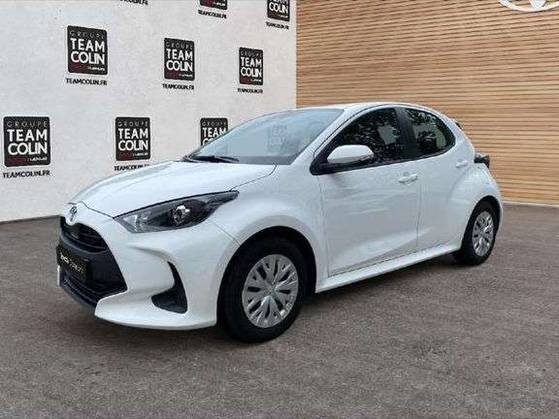 Toyota YARIS Toyota Yaris 116h Dynamic 5p MC24 — photo 1