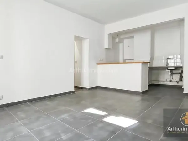 CENTRE VILLE - T2 rénové en RDC