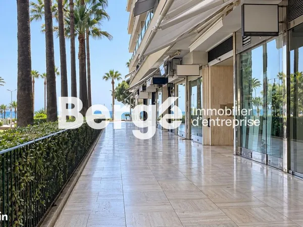 Local commercial 108 m²