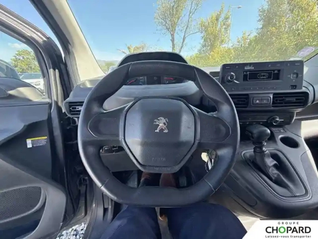 Peugeot Partner fourgon standard 650 kg puretech 110 s&amp;s bvm6 — photo 17