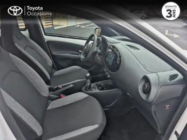 Toyota Aygo X 1.0 vvt-i 72ch dynamic my24 — photo 10