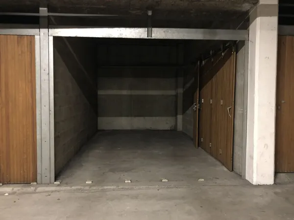 Parking/box