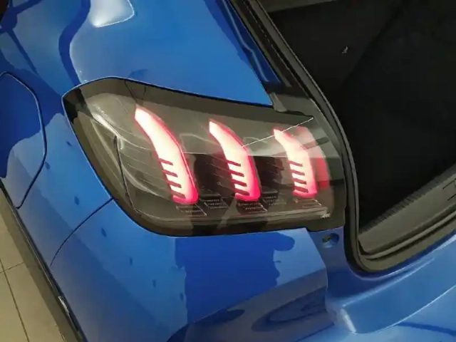 Peugeot 208 puretech 100 s&amp;s eat8 — photo 41
