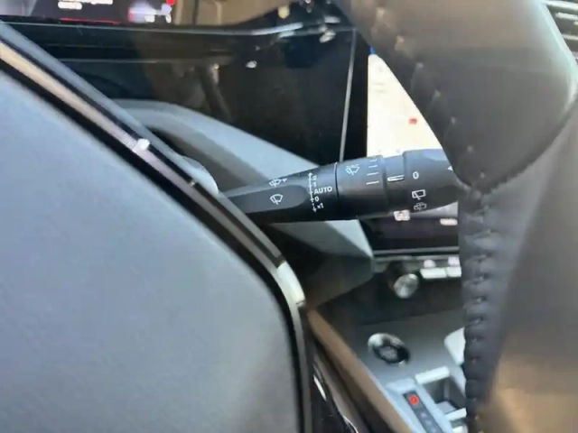 Peugeot 308 sw hybrid 145 e-dcs6 allure — photo 17