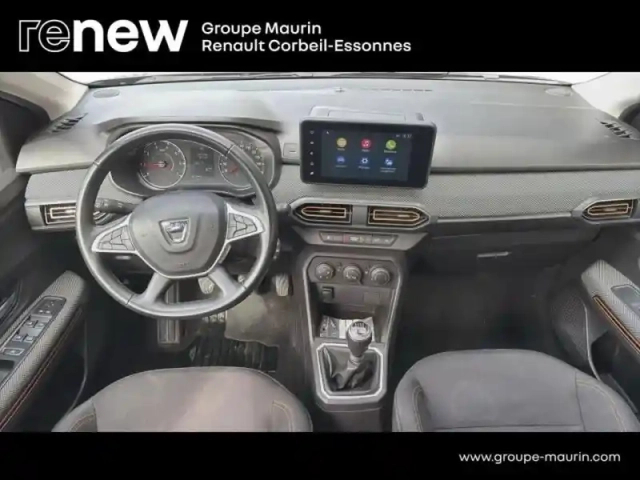 Dacia Sandero 1.0 tce 90ch stepway confort -22 — photo 29