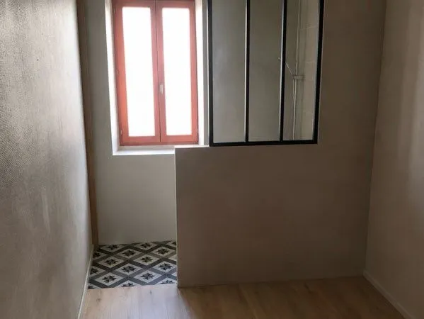 Appartement Location Charny Orée de Puisaye 1p 17m² 355€