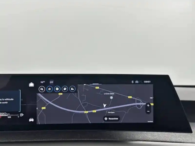 Peugeot 3008 hybrid 136 e-dcs6 — photo 80