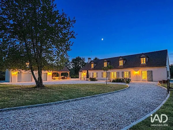 Maison 6 pièces 297 m²