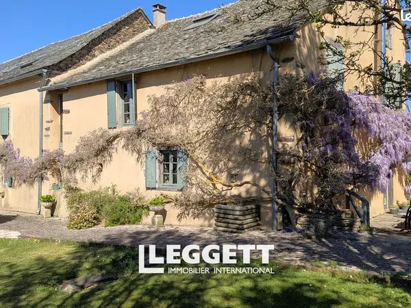 Maison 11 pièces 414 m²