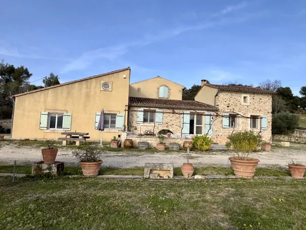 Maison 9 pièces 230 m²