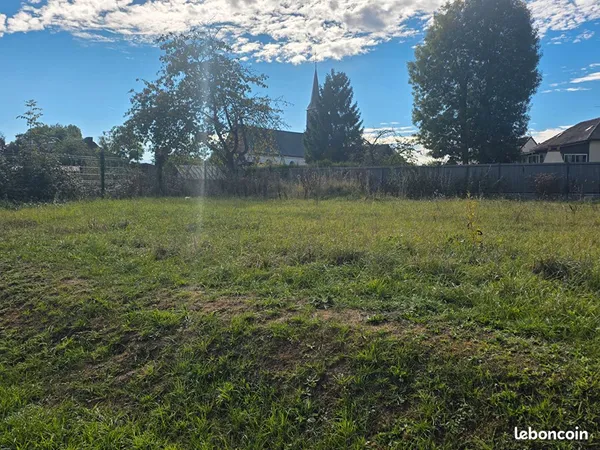 Terrain 616 m² CREVECOEUR LE GRAND