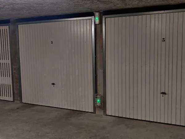 Grand Garage Box Voiture + Moto Grandclement Gare de Villeurbanne