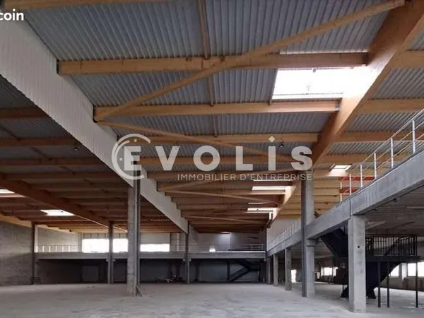 Local d'activité 2 788 m²