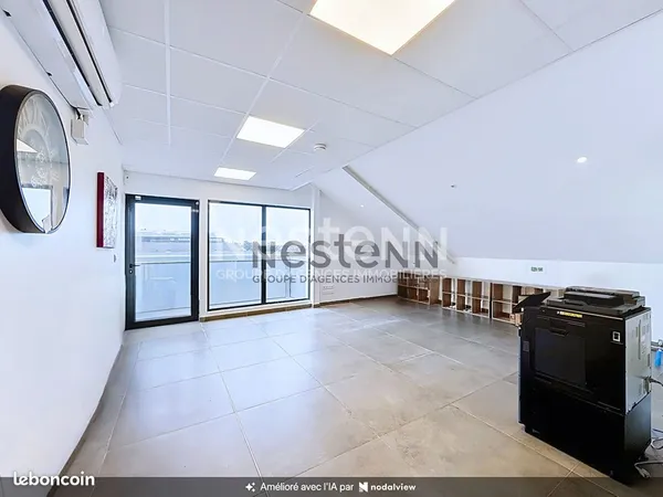 Bureaux 67 m² BAIE MAHAULT