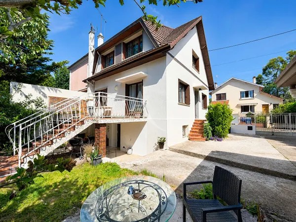 Rare sur le secteur ! Maison 4 chambres - SOUS-SOL TOTAL
