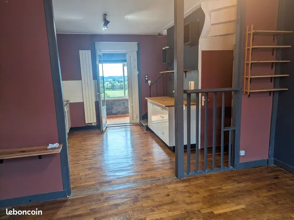 A louer petite maison de bourg
