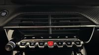 Peugeot 208 1.2 PureTech 130ch S&S GT EAT8 — photo 26