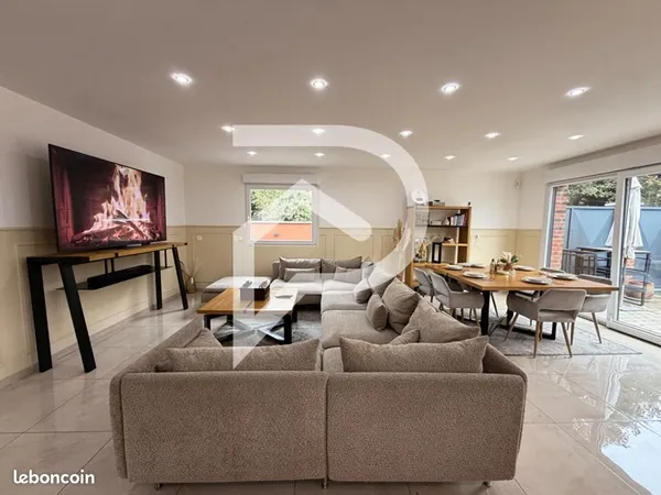 Maison 6 pièces 156 m²