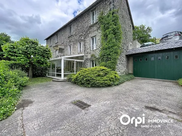 Ensemble immobilier de caractère - Commune de Neussargues